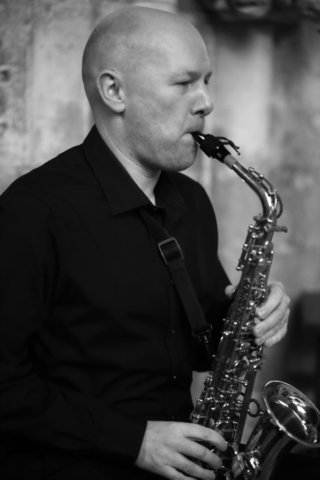 Andy Goldsmith with Saxofonie at Howden Minster (2)